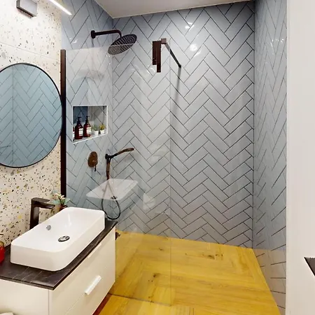 Cozy No.1 Vrt Apartment